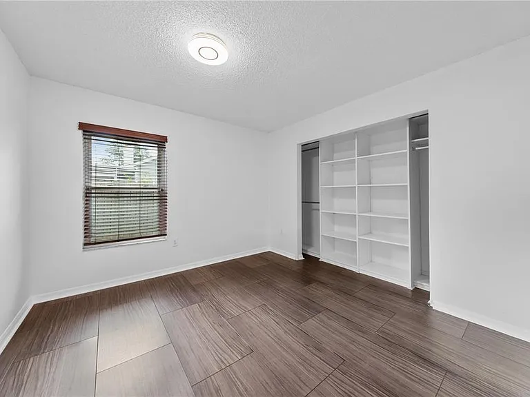 308 Silver Pine Dr — Photo 25