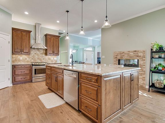 3rd image of 2639 Edmund Dr