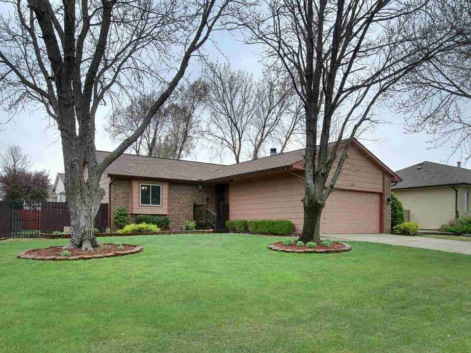 1st image of 1507 W Sandalwood Dr