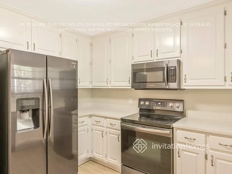 230 Chimney Ct — Photo 15