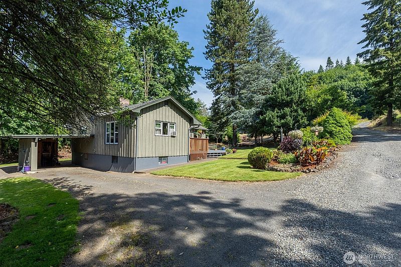 3rd image of 123 Niemi Road