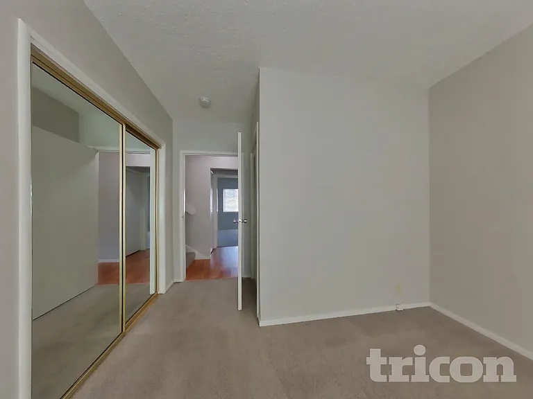 573 Laurel St — Photo 9