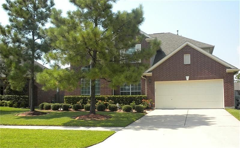 1st image of 15218 Chimney Hill Cir