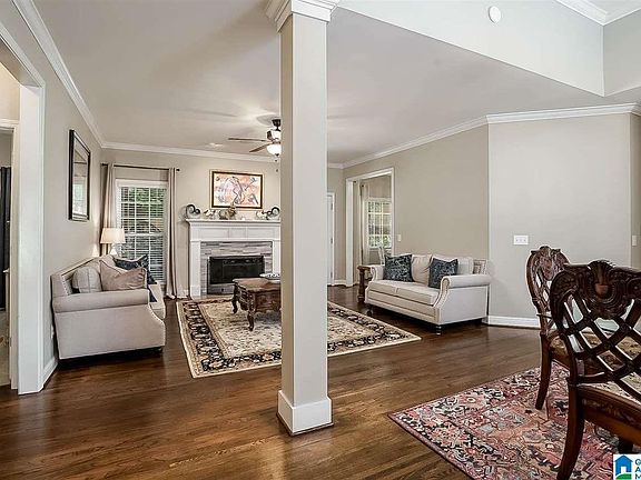 4th image of 129 Oaklyn Hills Dr