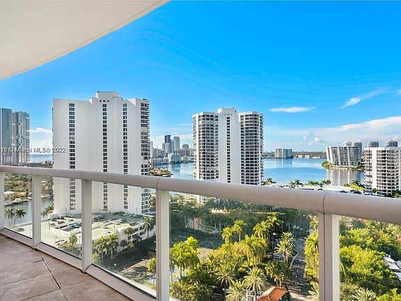 4th image of 19400 Turnberry Way APT 1611