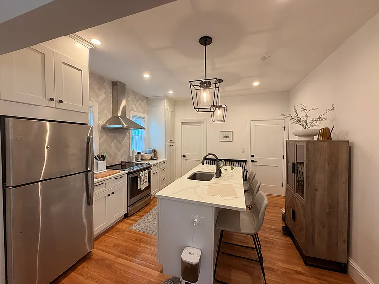 55 Lowell St #1A — Photo 2