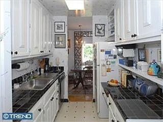 4th image of 1650 Oakwood Dr #321