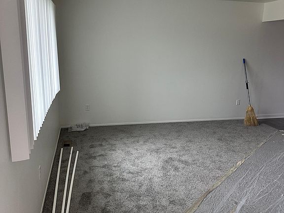 4th image of 34064 Klein Rd #2