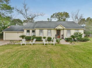 7439 Santa Fe Dr, Houston, TX 77061