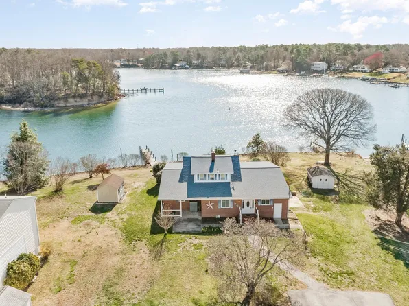 1045 Church Rd, Lusby, MD 20657