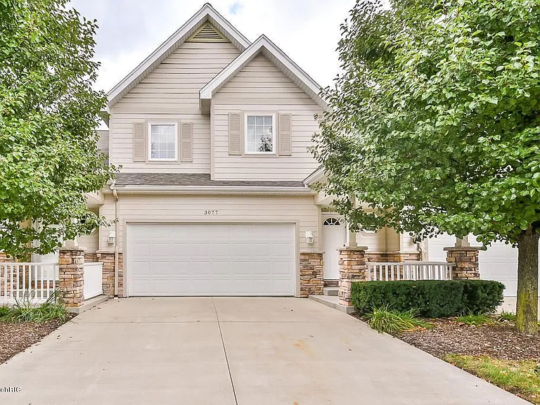 3077 Ledgestone Pl NE #4 — Photo 1