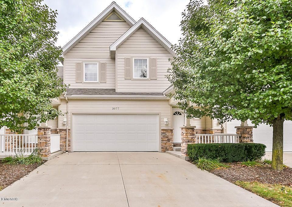 1st image of 3077 Ledgestone Pl NE #4