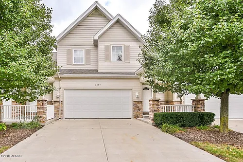 3077 Ledgestone Pl NE #4 Photo 1