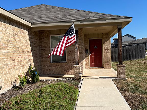 2nd image of 7423 Elm Trail Dr
