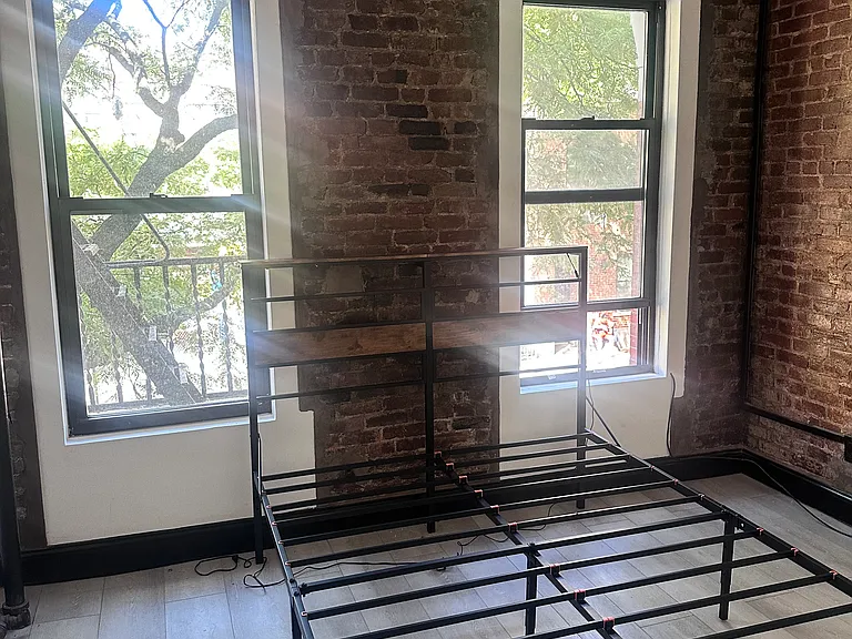 434 W 52nd St #4 — Photo 3