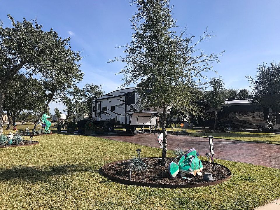 1st image of 98 Augusta Cir