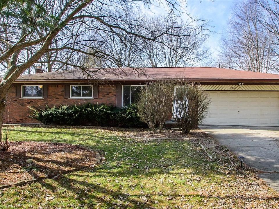 1st image of 2818 Foster Ave