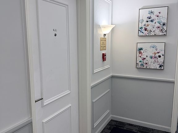 4th image of 820 Lincolnway W APT 111