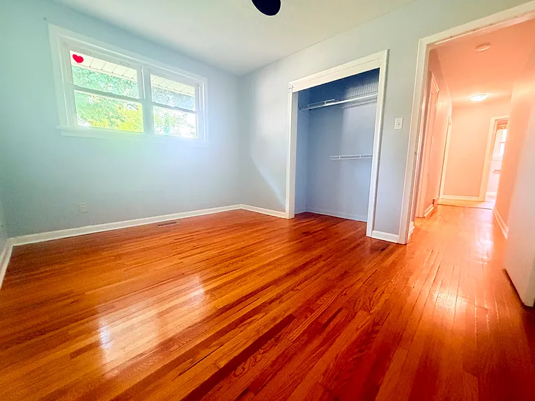 78 Massey Cres — Photo 9