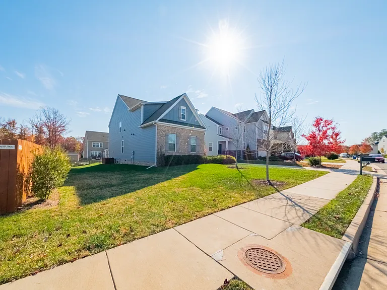 10878 Holman Ridge Rd — Photo 2