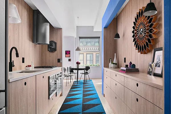 Sold by Compass | media 1