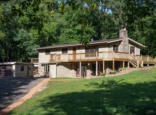 9820 Haegers Bend Rd, Algonquin, IL 60102