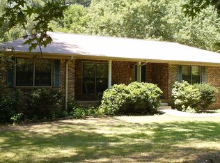 6 Westview Ln, Laceys Spring, AL 35754