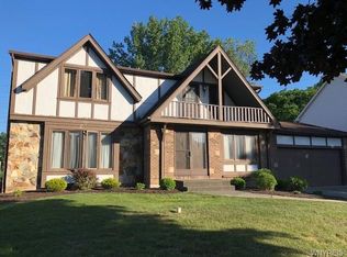 50 Raintree Pkwy, Tonawanda, NY 14150