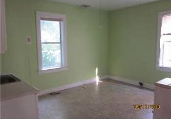 2nd image of 1543 Dungee St