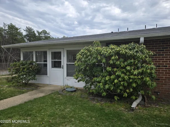 1174A Clydebank Court, Lakewood, NJ 08701