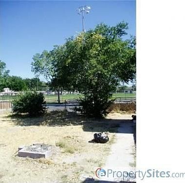 5th image of 15208 Center St