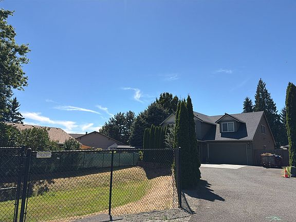 2nd image of 6301 NE 44th Way