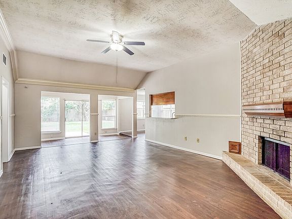 4th image of 15022 Mulberry Meadows Dr