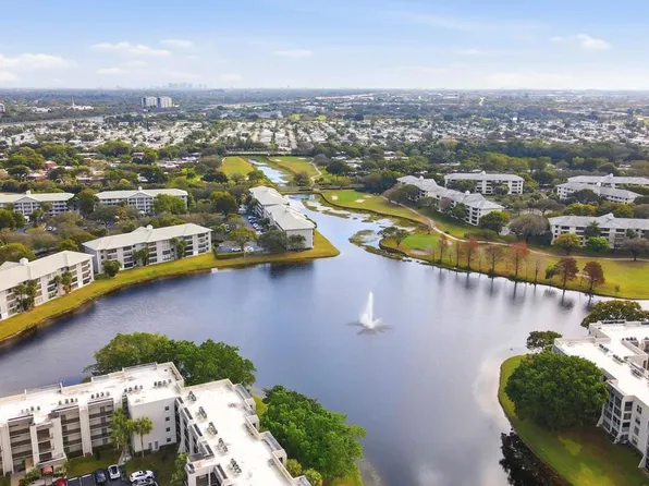 9410 Poinciana Place #108, Davie, FL 33324