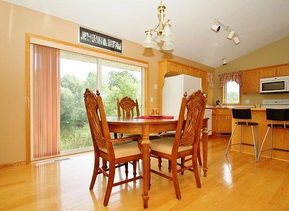 Spacious Dining Area