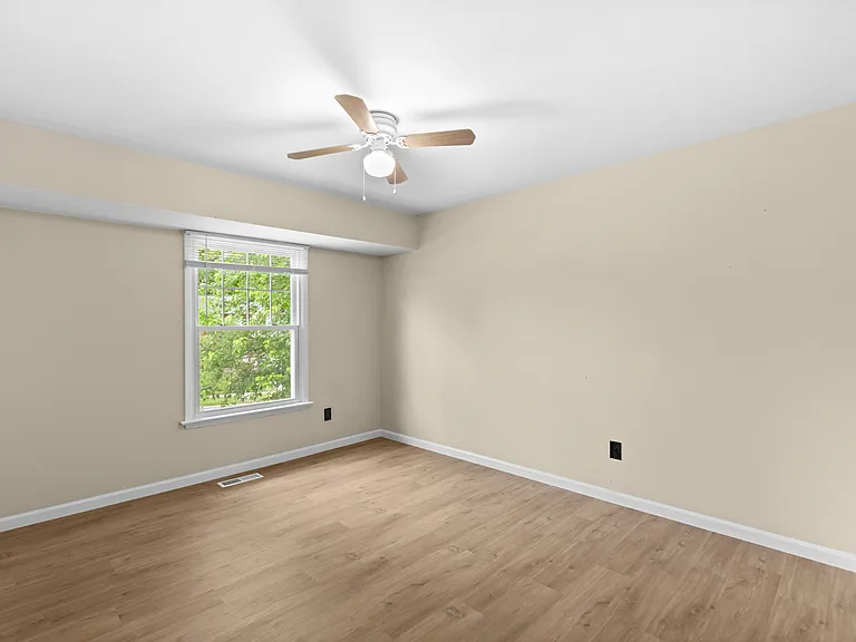 378 Novara Dr — Photo 14