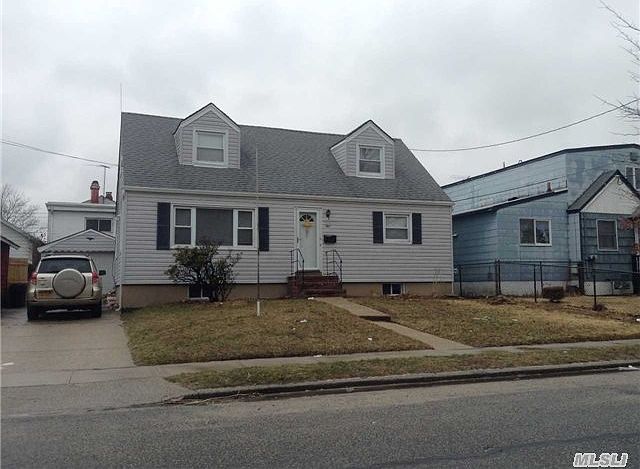 1st image of 51 Grace Ave