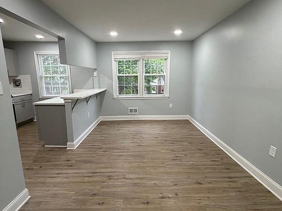 3rd image of 12928 Claxton Dr #6