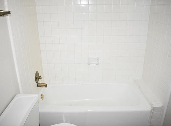 3rd image of 309 Dogwood Dr #309