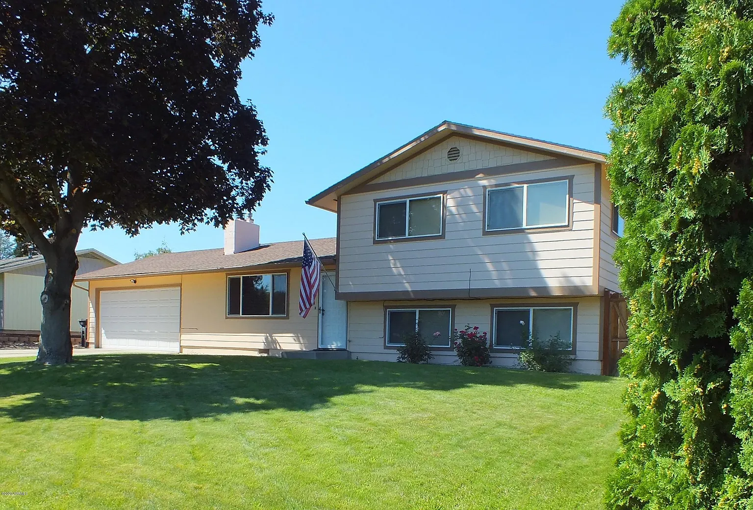 2903 W Viola Ave photo 1