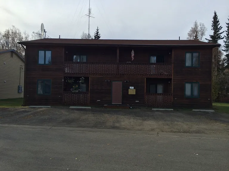 546 Ouida Way — Photo 3