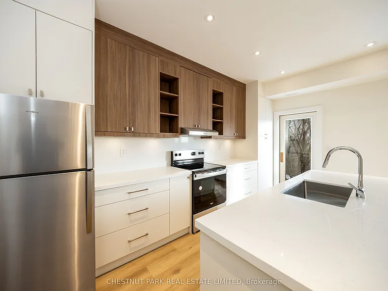 29 Hatherley Rd #D — Photo 18