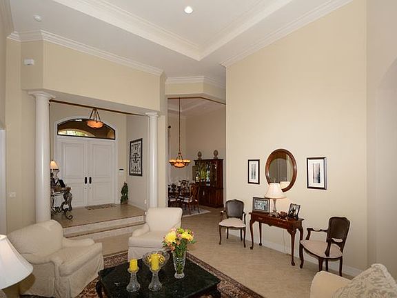 5th image of 11093 Canary Island Ct
