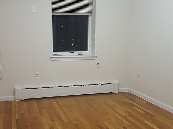 5th image of 7302 Ditmars Blvd