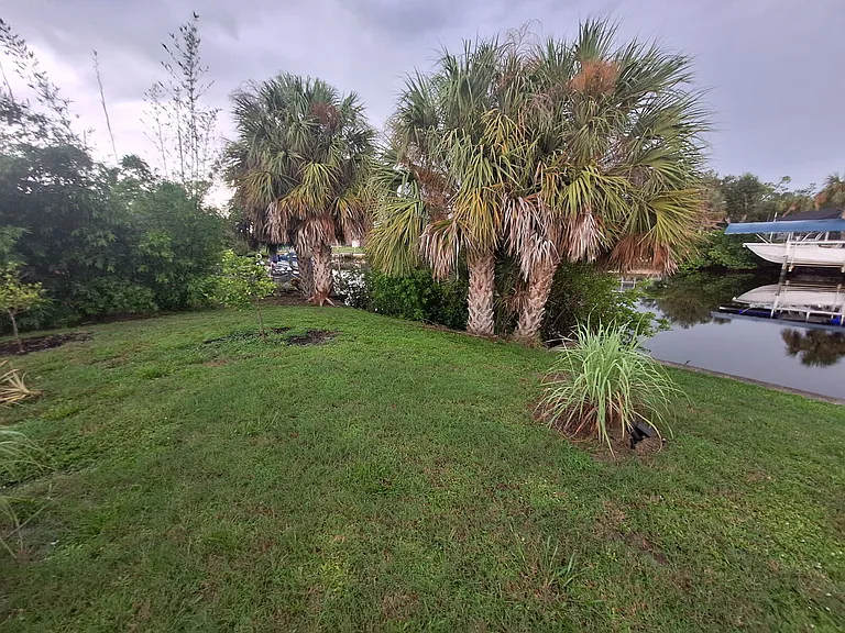 4050 Yucatan Cir — Photo 36