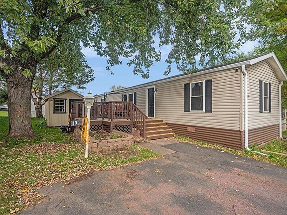 2nd image of 19 Holly Ln