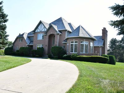 5 Harvest Glen Ct, Hawthorn Woods, IL, 60047
