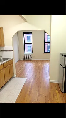 Rented by Luxury Property Group | media 8