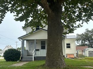 1032 Pearl St, Grinnell, IA 50112