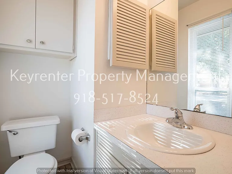608 E Center St — Photo 15